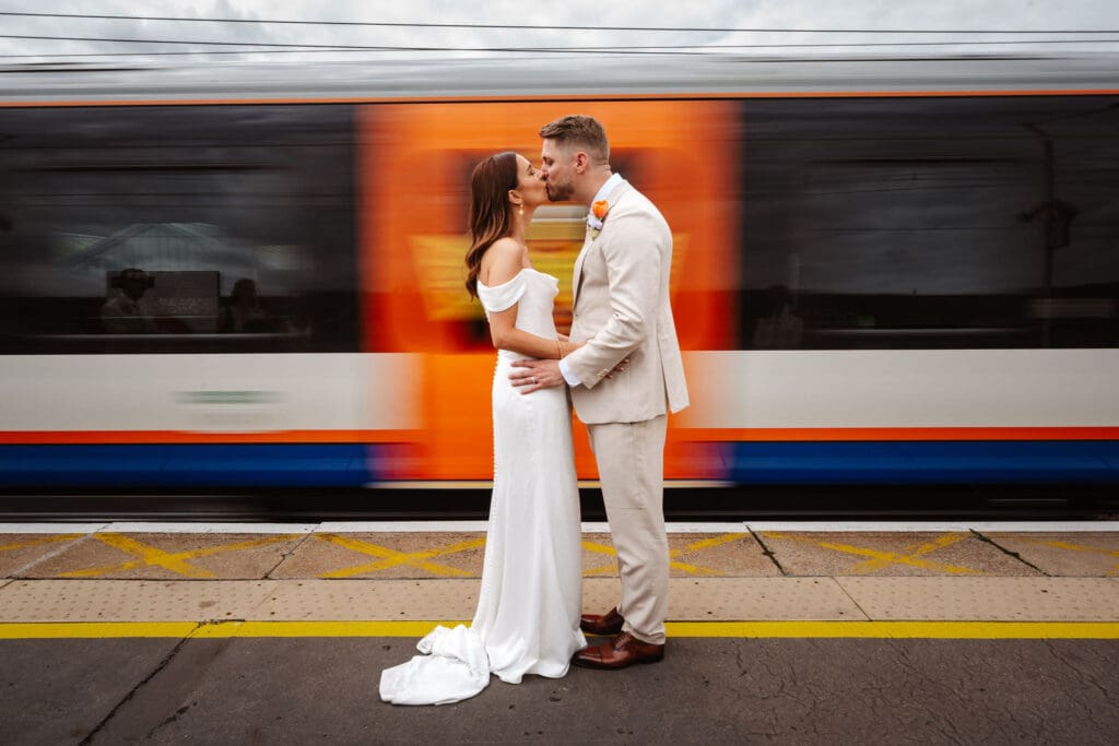 London transport portraits for Jess and Dave's wedding at the Hackney, captured by Ben Lee Photography